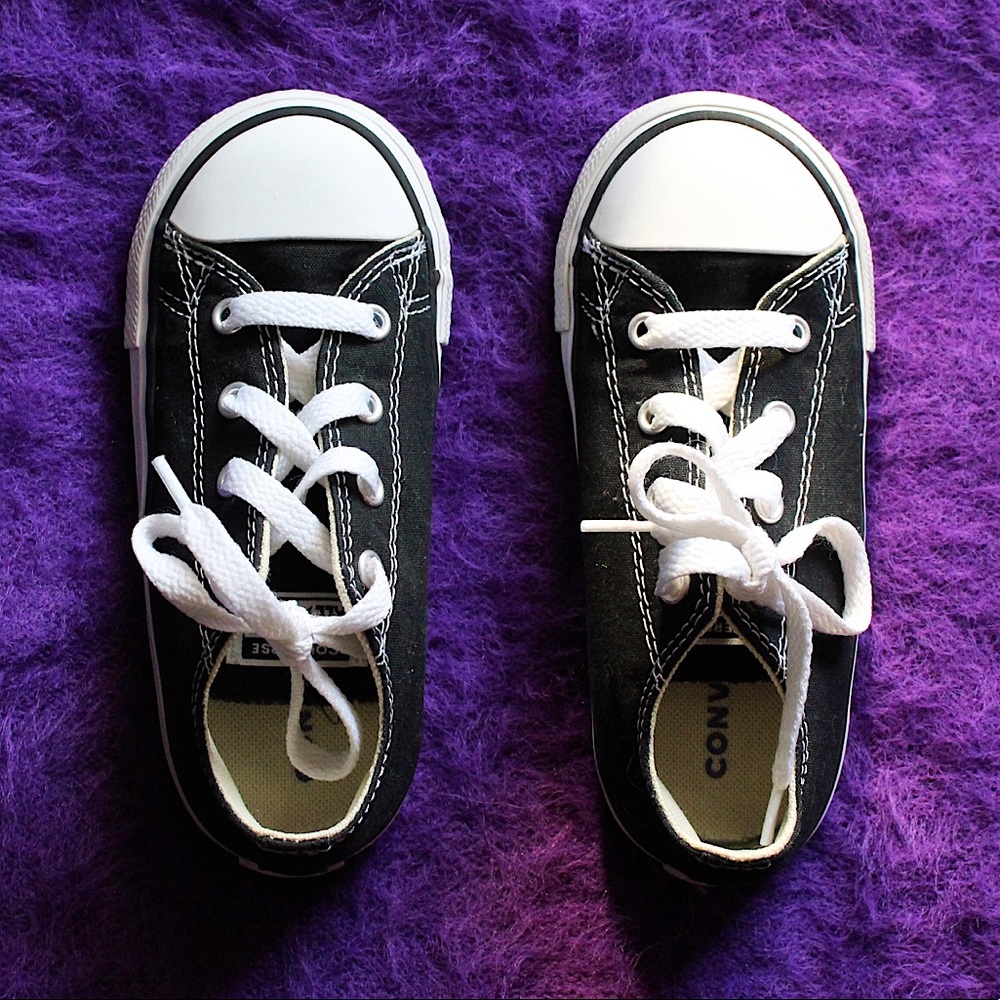 ⚡️ Size 9 Infant Black Converse Sneakers